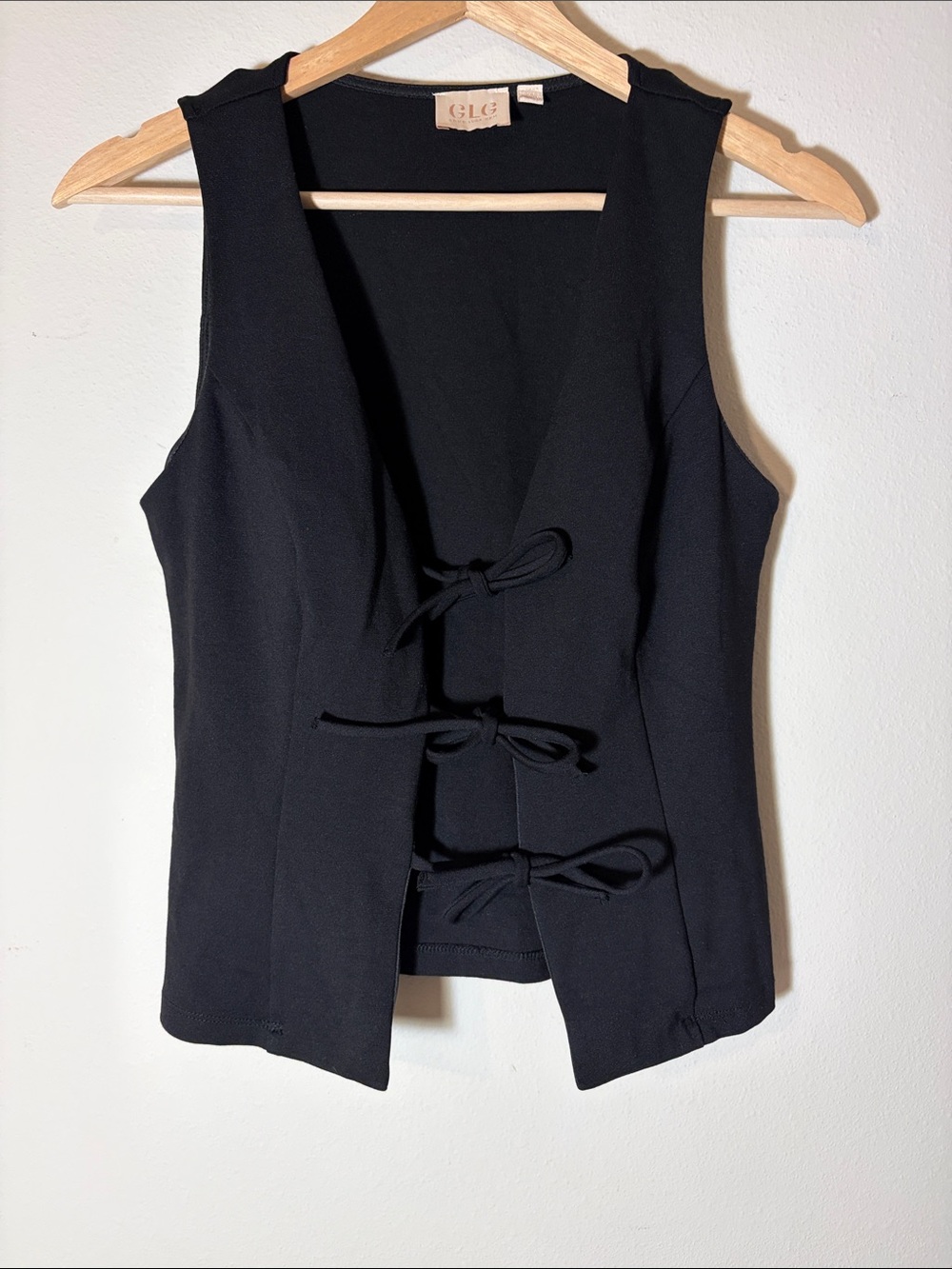Good Luck Gem Black Sleeveless Tie-Front Tunic Vest